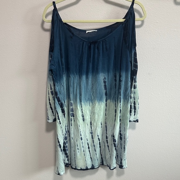 Source Unknown Tops - Blue Dip-Dye Cold Shoulder Long Sleeve Top